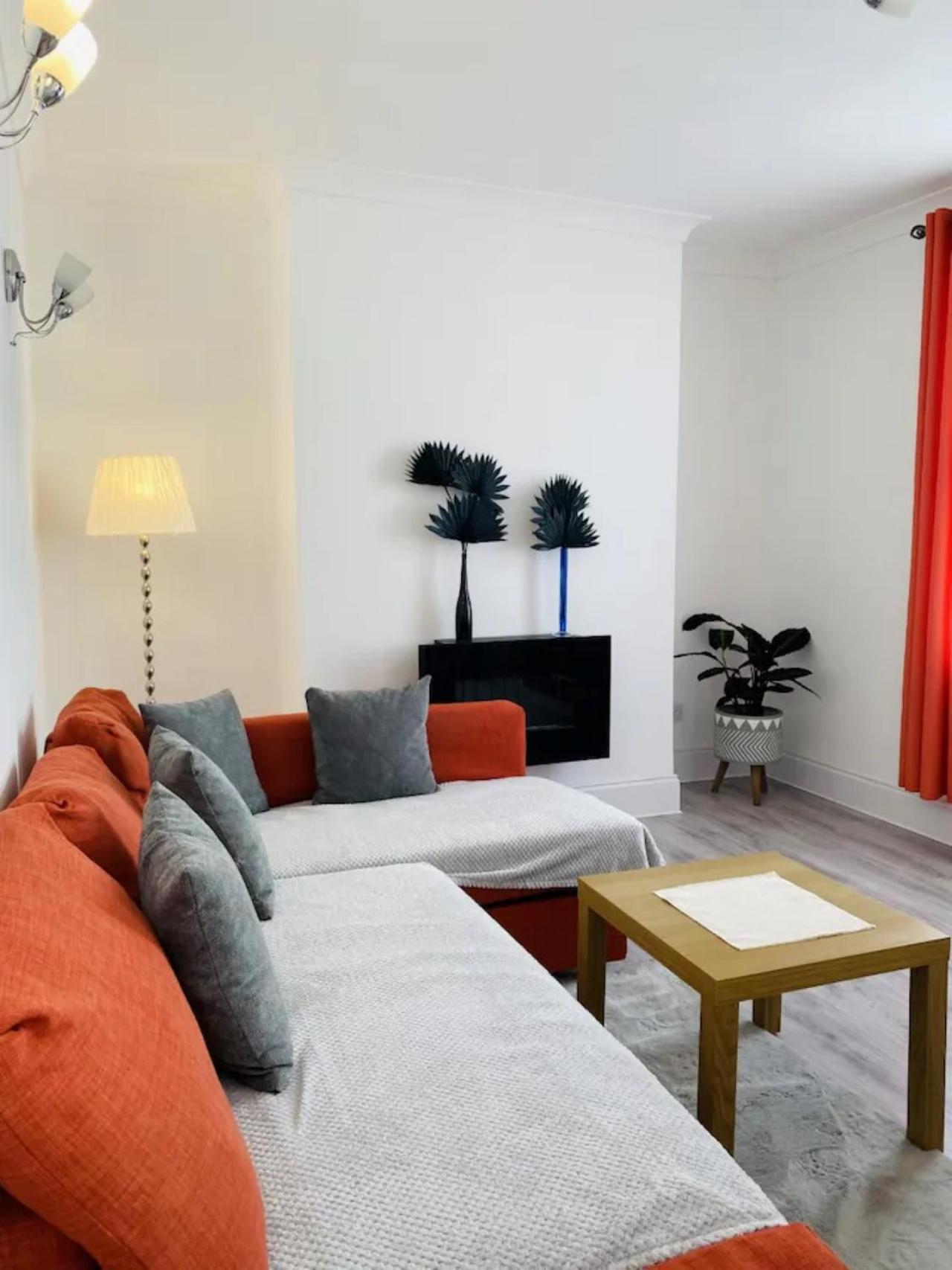 Castle View 2 Bedroom Apartment In Town Centre Хейстингс Екстериор снимка